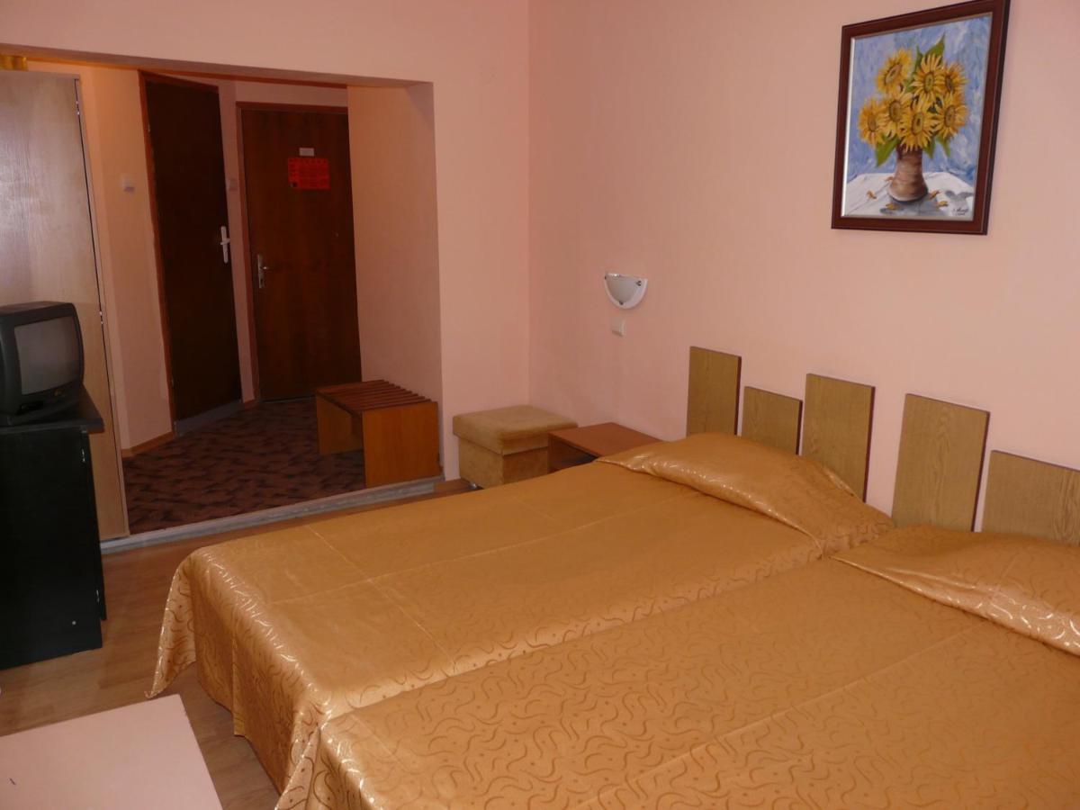 Family Hotel Balcsik Kültér fotó