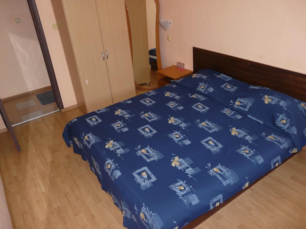 Family Hotel Balcsik Szoba fotó